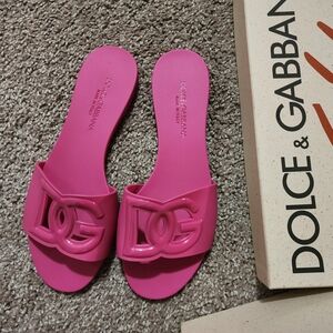 Dolce & Gabbana Pink Slide Sandals